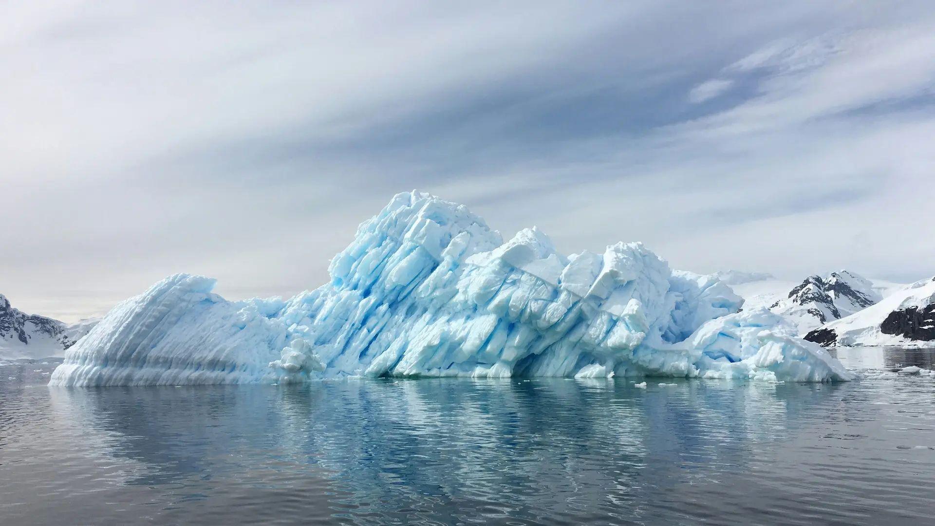 Antarctica icebergs